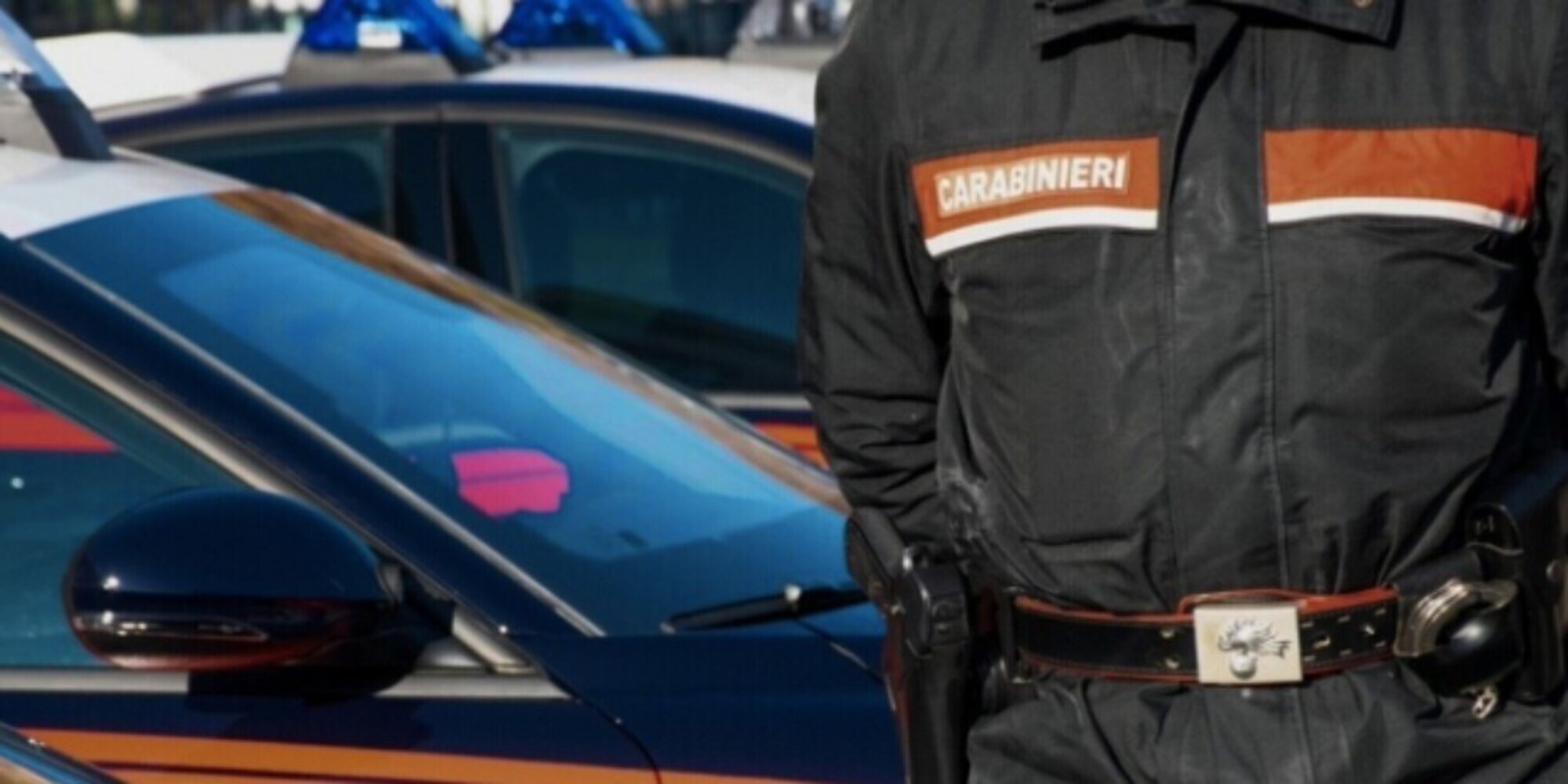 Milano, coppia distrugge 15 auto in sosta: l'allarme dei residenti
