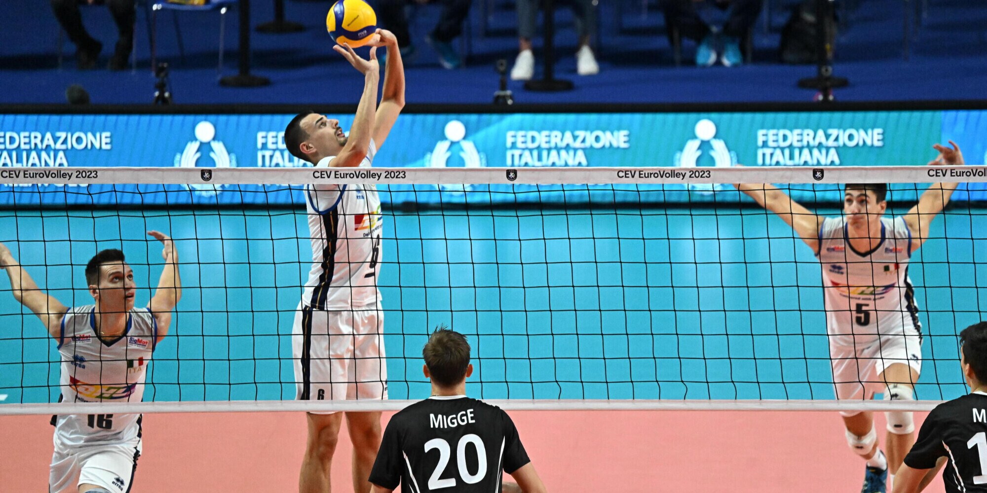 La VNL dal 2025 con18 squadre