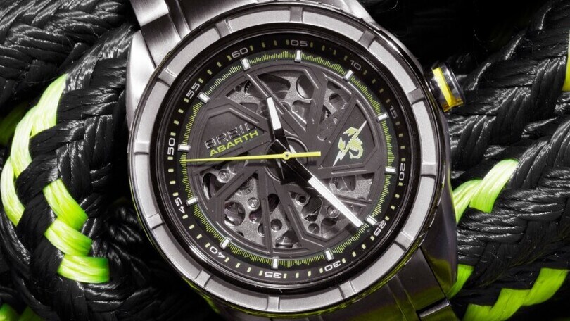 Abarth, ecco l'orologio realizzato con Breil e ispirato alla 500e