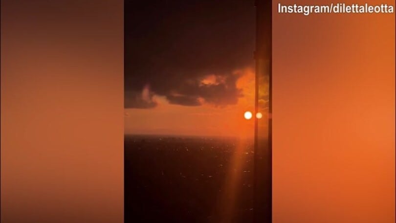 Milano, tramonto spettacolare ripreso da Diletta Leotta