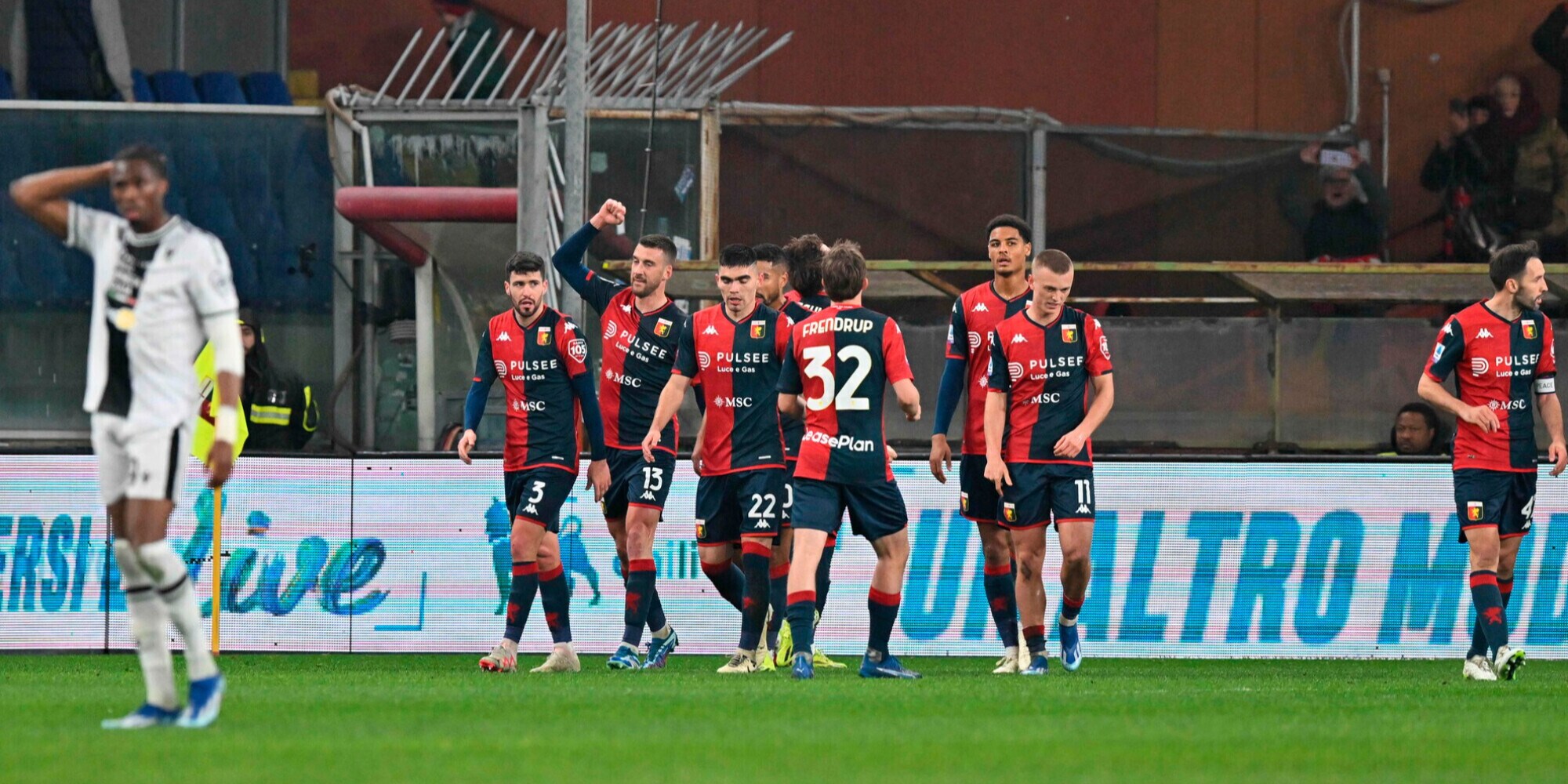 Il Genoa vola, l'Udinese crolla a Marassi: Retegui-Bani gol, Gilardino sorride