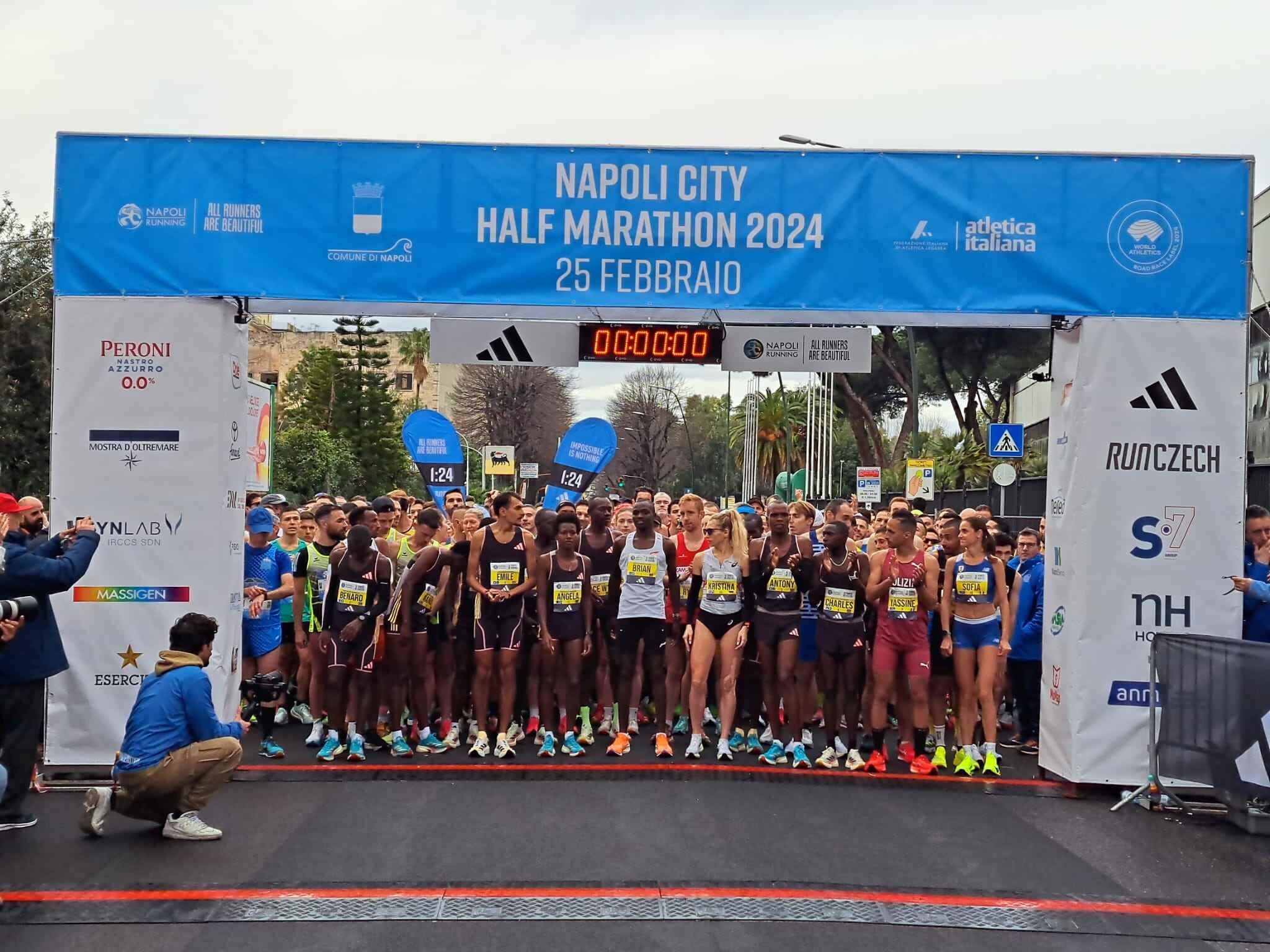 Napoli City Half Marathon, la gallery di emozioni