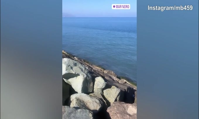 Mario Balotelli, passeggiata sul Mar Nero