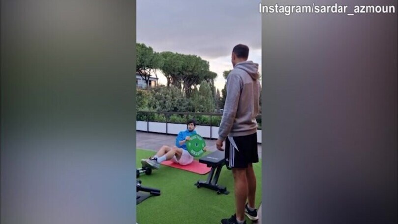 Roma, Azmoun al lavoro con il proprio preparatore