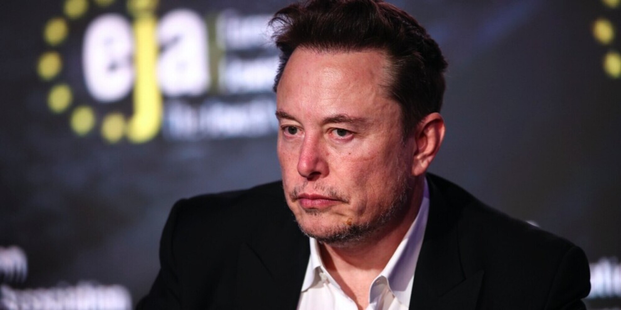 Tesla e quelle 6mila torte ordinate e mai pagate: cos'è successo a Elon Musk