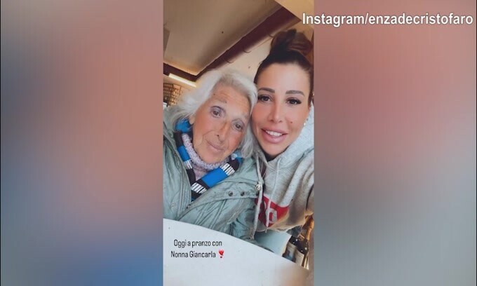 Lady D'Ambrosio e l'incontro con nonna Giancarla: "Danilo, ti verrò a vedere..."
