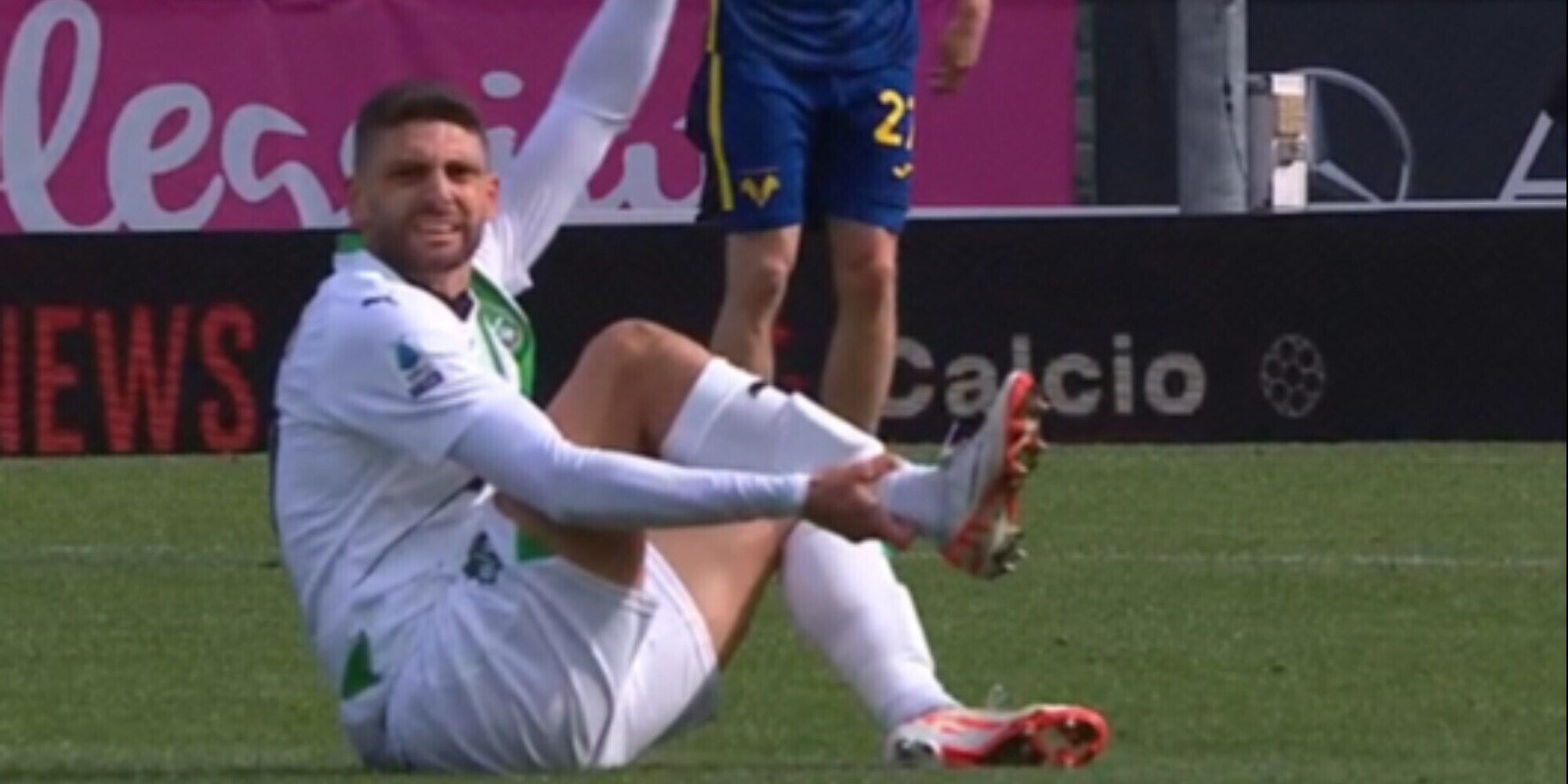 Berardi shock, infortunio e lacrime: addio Europei