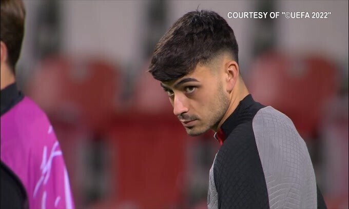 Emergenza Barcellona: Xavi perde De Jong e Pedri per il Napoli