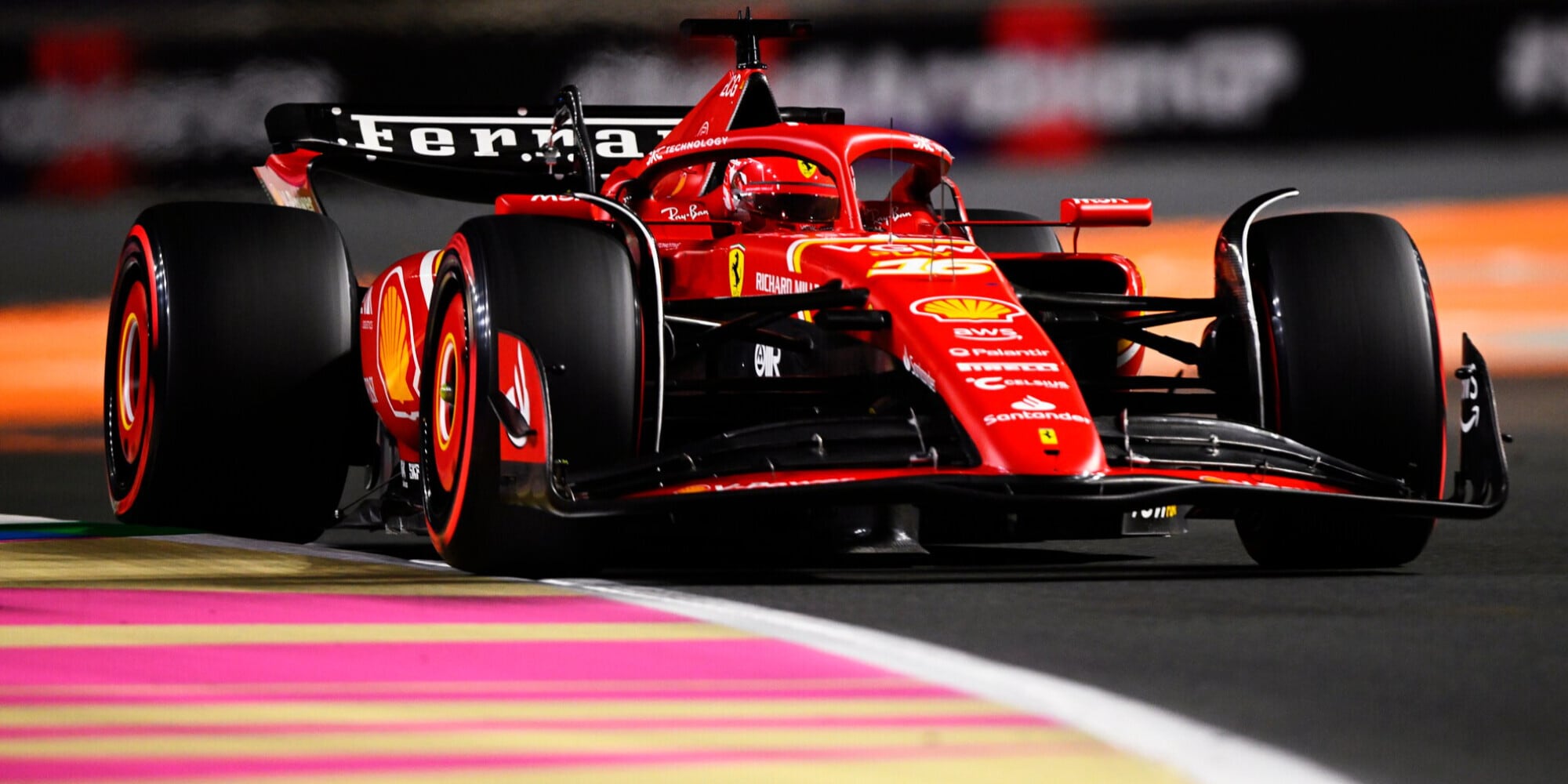 Ferrari, Leclerc 2° in Arabia Saudita! Pole Verstappen, Bearman fuori dal Q3