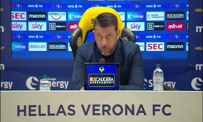 Ufficiale D'Aversa esonarato dalla panchina del Lecce