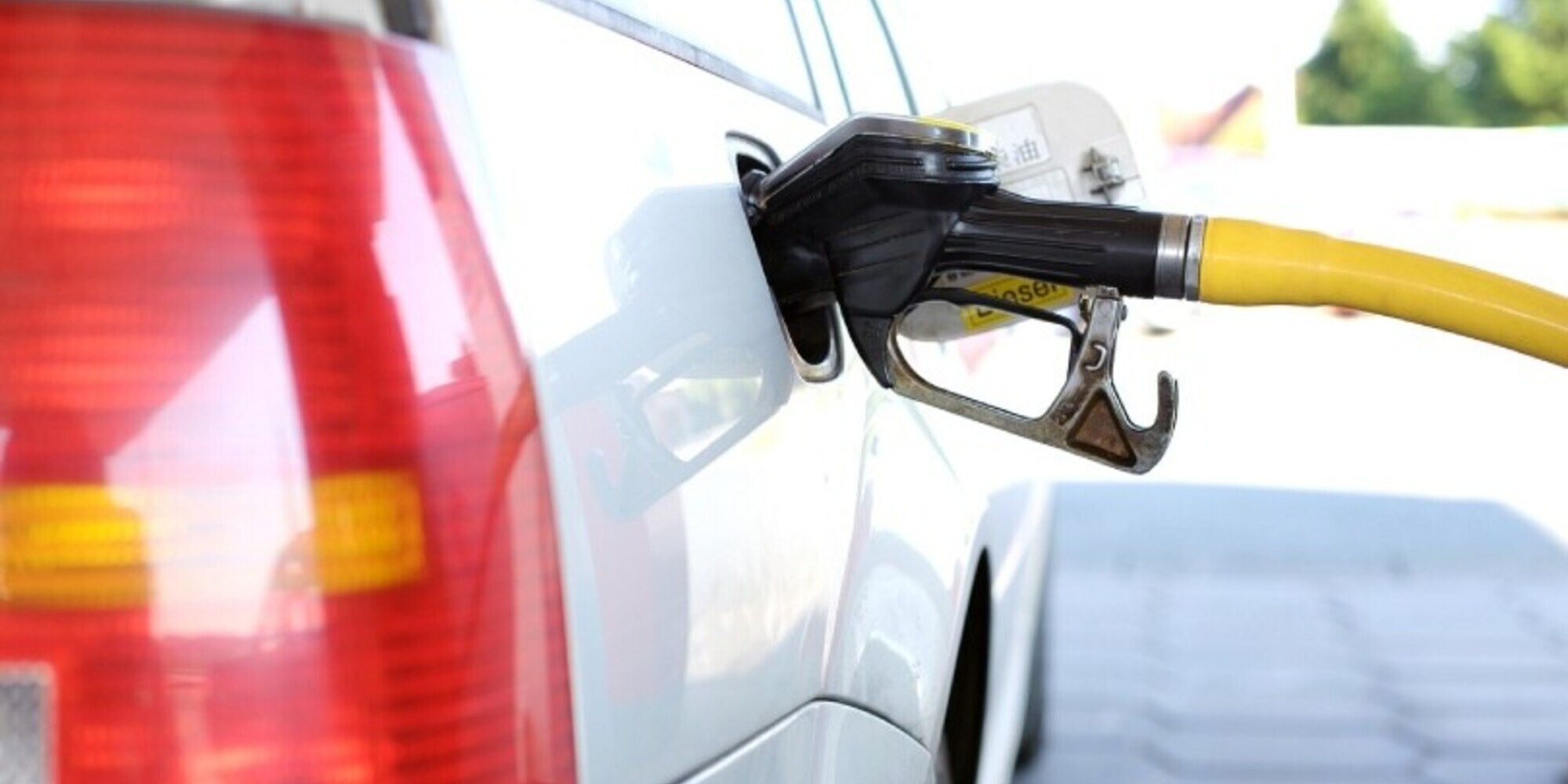 Scendono i prezzi di benzina e Diesel: tutte le nuove cifre