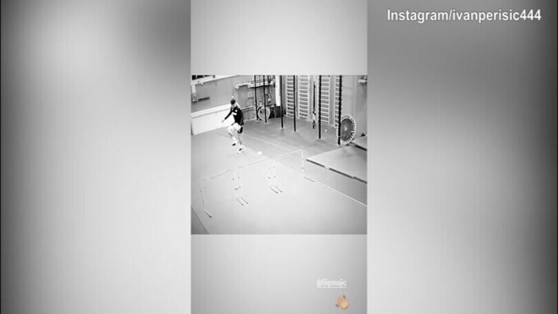 Calcio tennis per Perisic