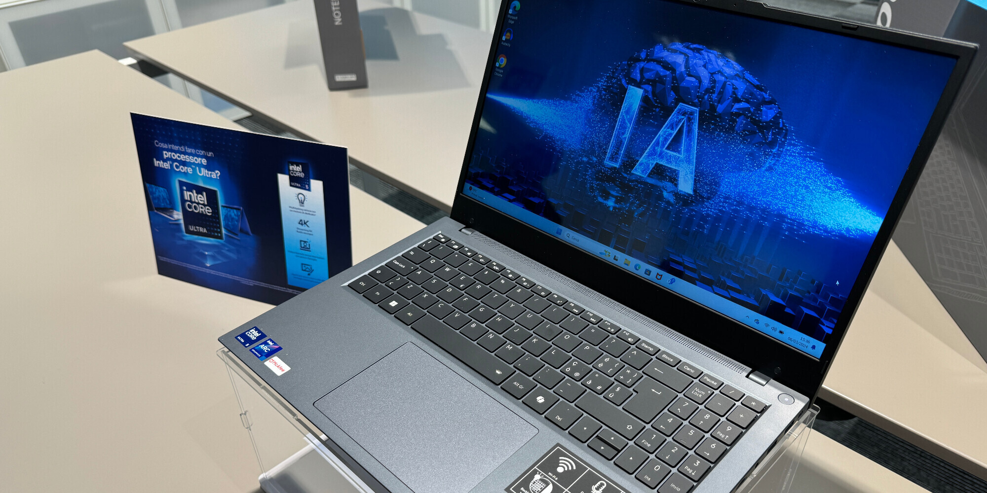 Medion E15443: il laptop per lavorare e giocare agli esports in pausa pranzo