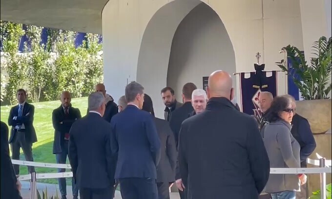 Alla camera ardente di Joe Barone anche Alessandro Moggi e De Rossi