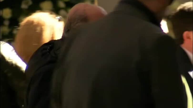 Le lacrime di Rocco Commisso per l'amico Joe Barone