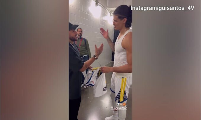 Nba, Miami: Gui Santos firma la maglia a Neymar