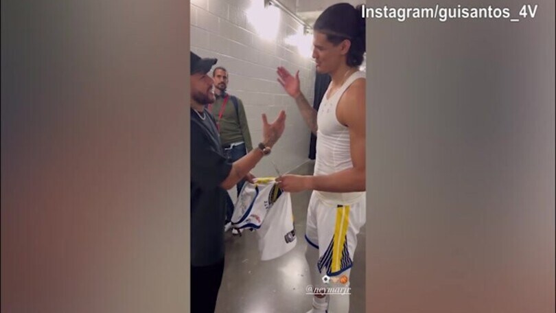 Nba, Miami: Gui Santos firma la maglia a Neymar