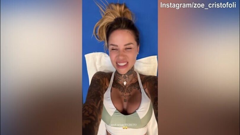 Zoe Cristofoli rivela ai fan: "Ecco il segreto per mantenere gli addominali..."