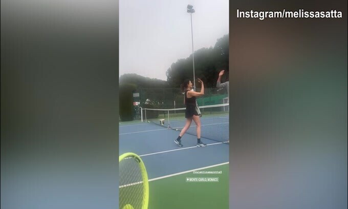 Melissa Satta dopo il tennis, domanda ad amici: "Come abbiamo giocato oggi?"