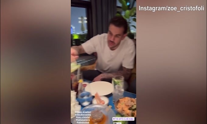 Pranzo a Dubai per Theo e Zoe