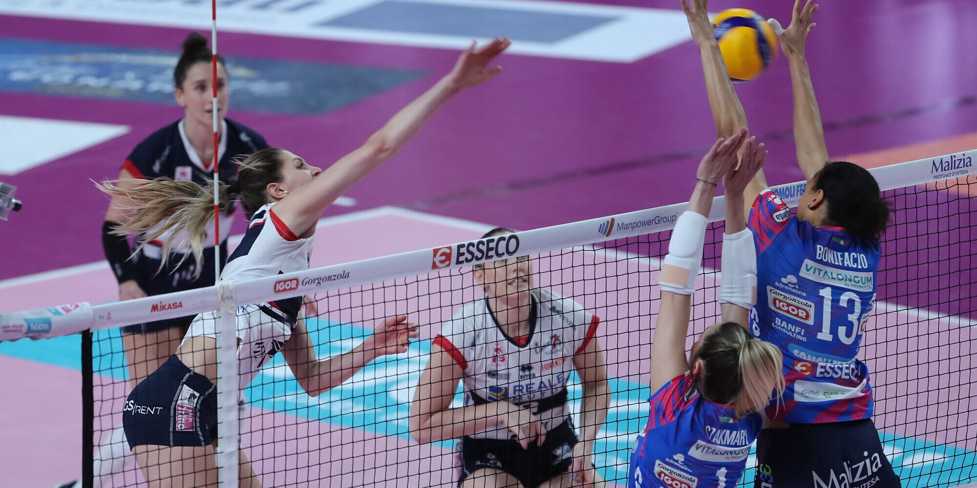 Novara soffre ma conquista la semifinale