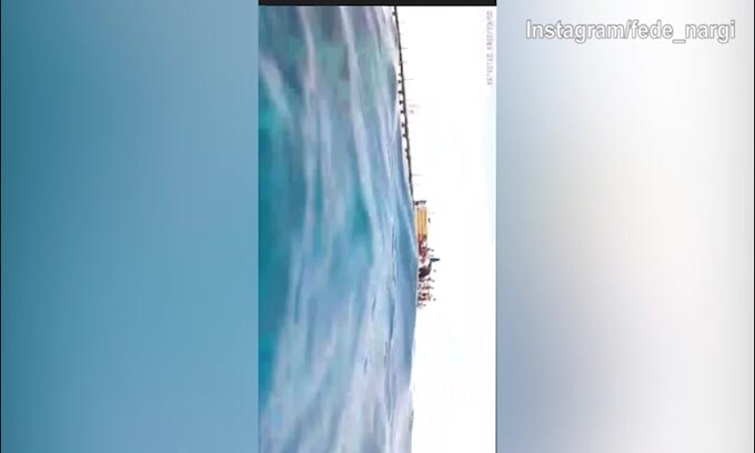 Federica Nargi, che immersione in acqua!