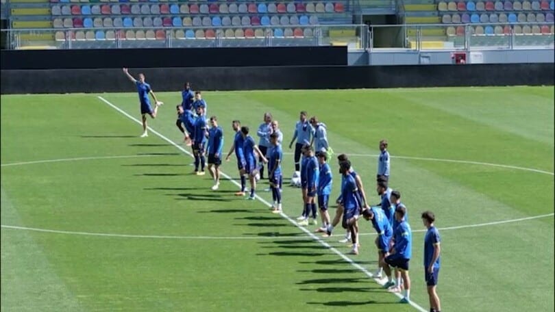 Frosinone, la passione e la carica dei tifosi nella corsa alla salvezza
