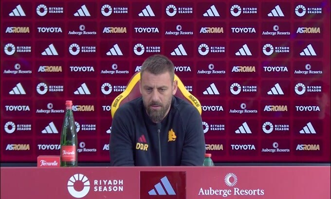 De Rossi: "Arbitri? Non posso allenarli per migliorarli"