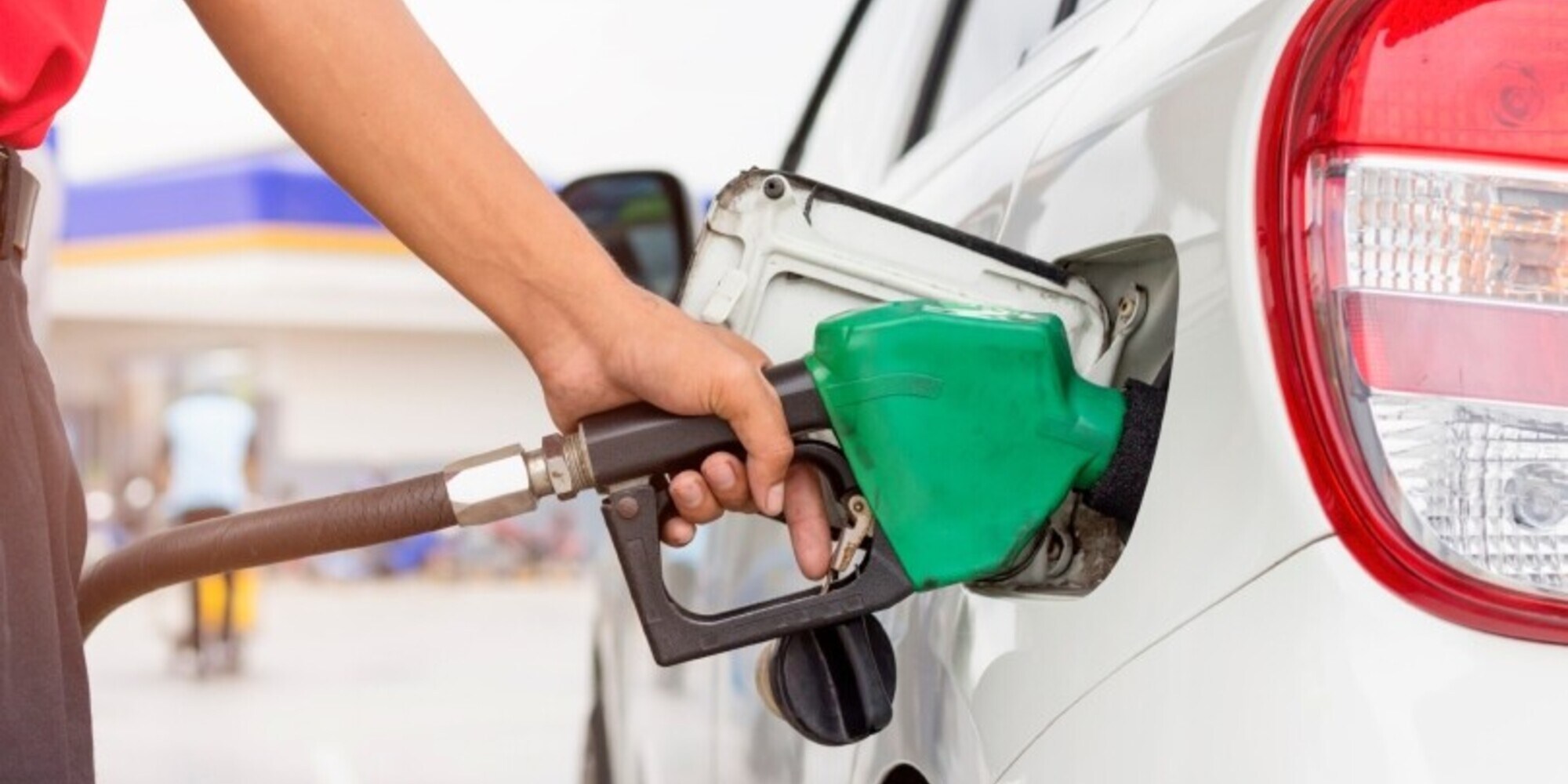 Costo della benzina in crescita: i nuovi prezzi dei carburanti