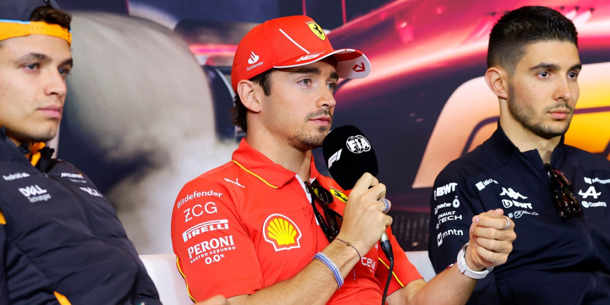 Leclerc: "Sainz sta lavorando meglio di me. Le mie difficoltà..."