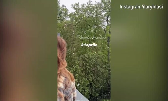 Nevica il 21 aprile a Francoforte, Ilary Blasi: "Succede a...."