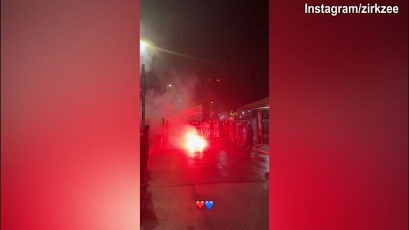 Bologna festeggia, Champions vicina: i tifosi esultano dopo la vittoria con la Roma