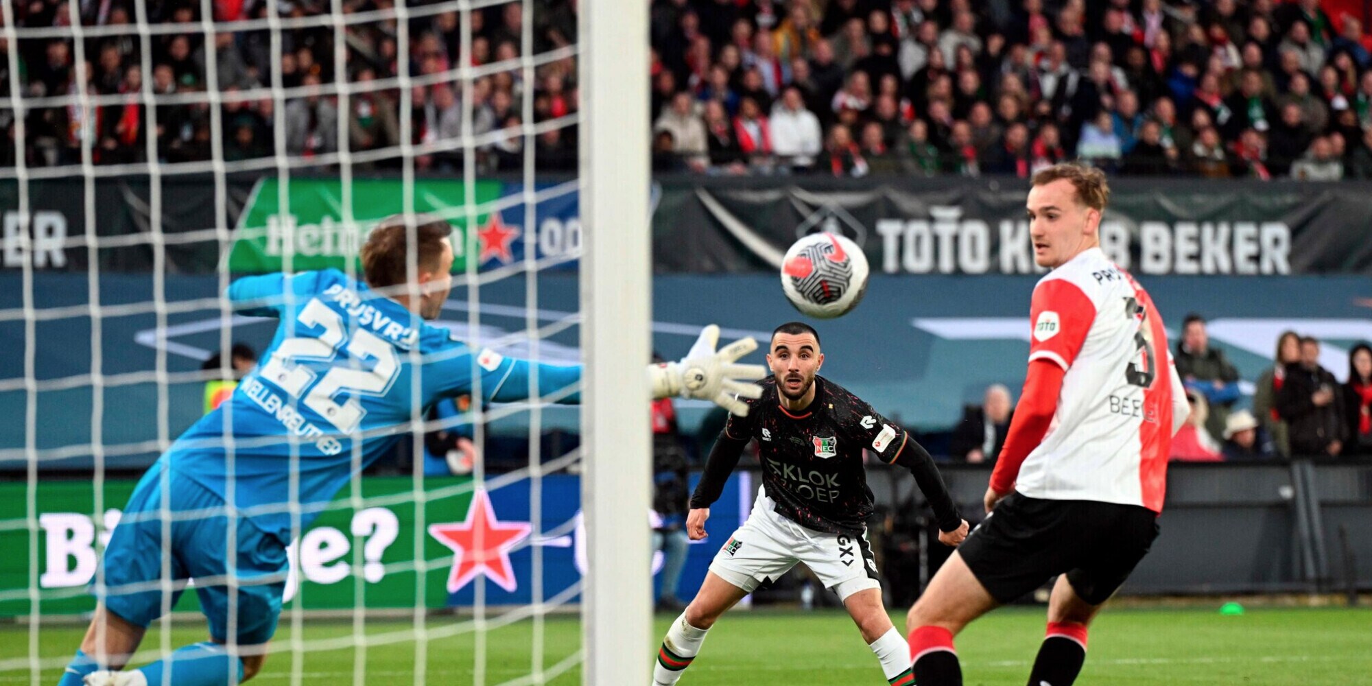 Eredivisie, il pronostico di Go Ahead Eagles-Feyenoord