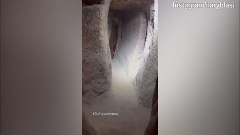 Ilary Blasi, la visita alla regione sotterranea di Cappadocia