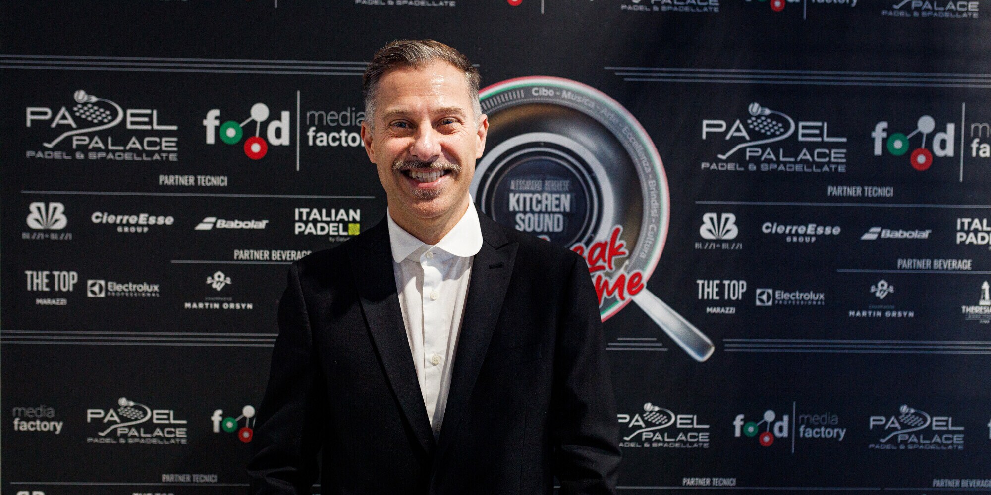 Gabriele Corsi: "Prima il campo poi il terzo tempo. Il bello del padel"