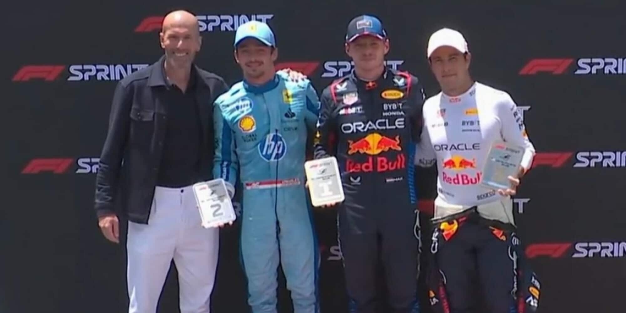 Gp Miami, gara Sprint: Leclerc secondo dietro Verstappen, Sainz quinto. E Zidane sul podio!