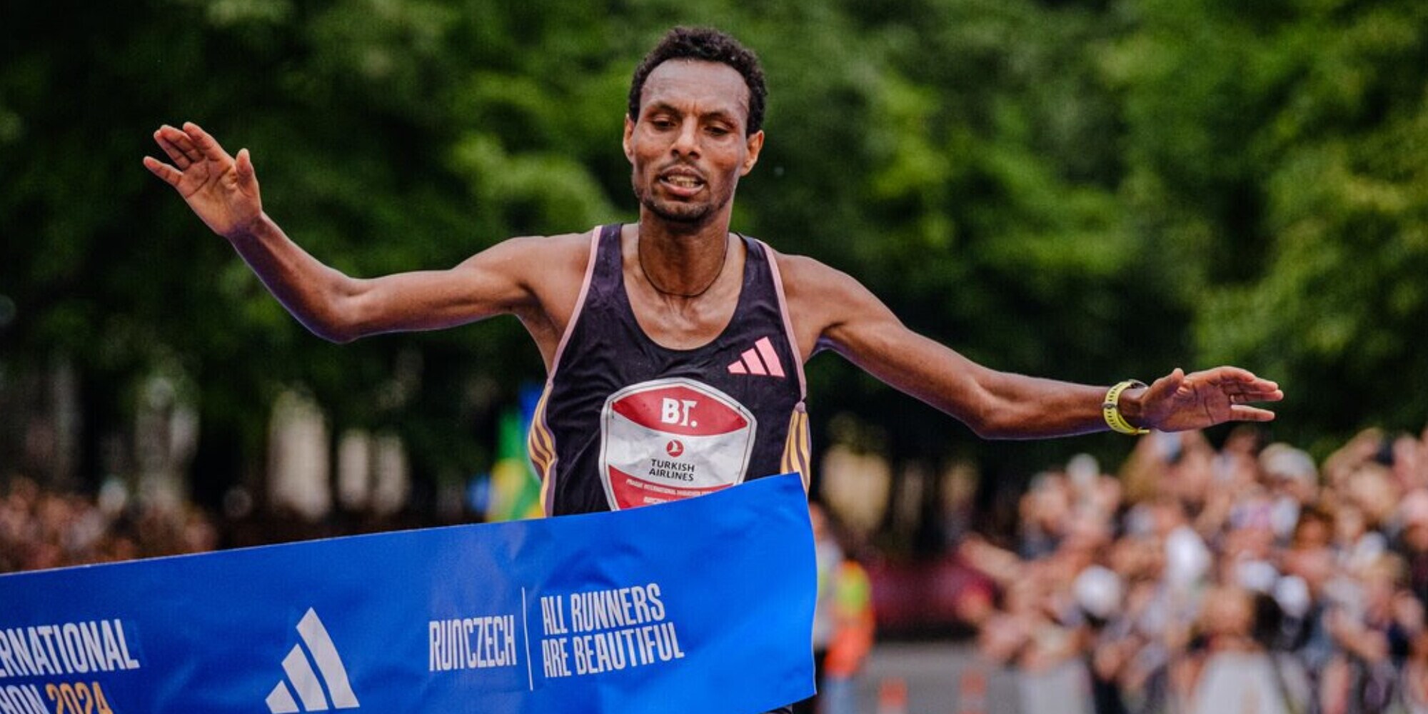 Maratona Internazionale di Praga, vittoria di Hayle e Badanei