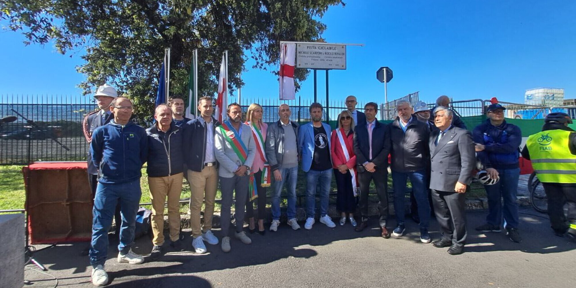 Intitolata la pista ciclabile di corso Italia a Michele Scarponi e Rocco Rinaldi