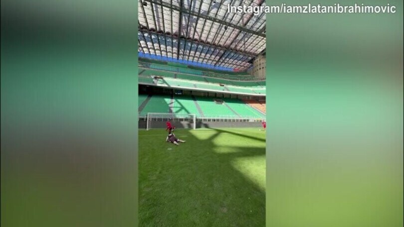 Ibra, gol pazzesco in mezza rovesciata a San Siro!
