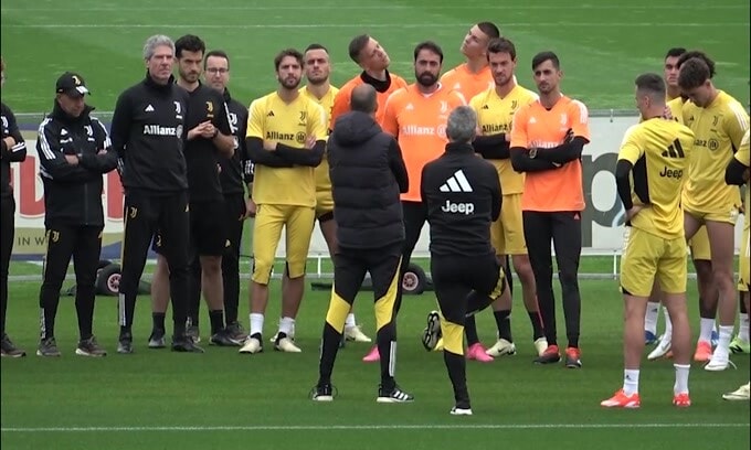 Juventus, Giuntoli osserva: discorso di Allegri alla squadra