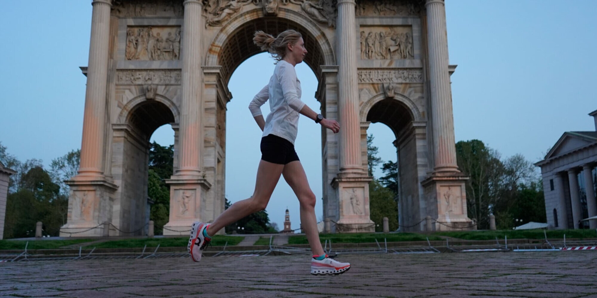 On Cloudmonster Hyper, massima velocità in esclusiva da Why Run Milano