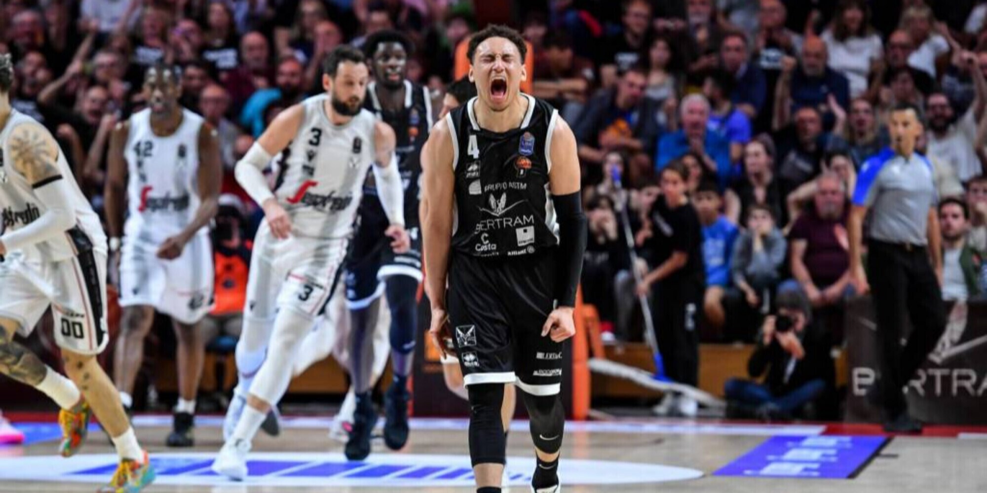 È una grande notte a Casale: il Derthona comanda sin dall’inizio e batte la Virtus