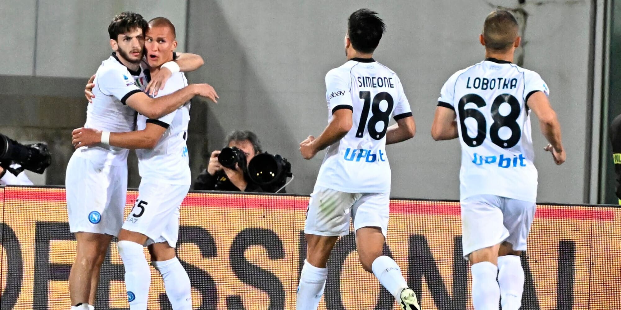 Kvaratskhelia evita il ko Napoli contro la Fiorentina: Italiano resta a +2