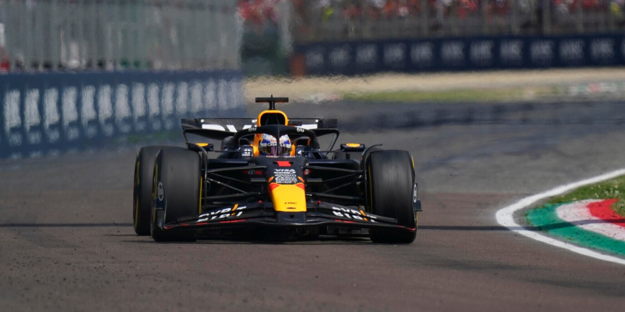 Delusione Ferrari, a Imola solo il podio: Verstappen inarrestabile