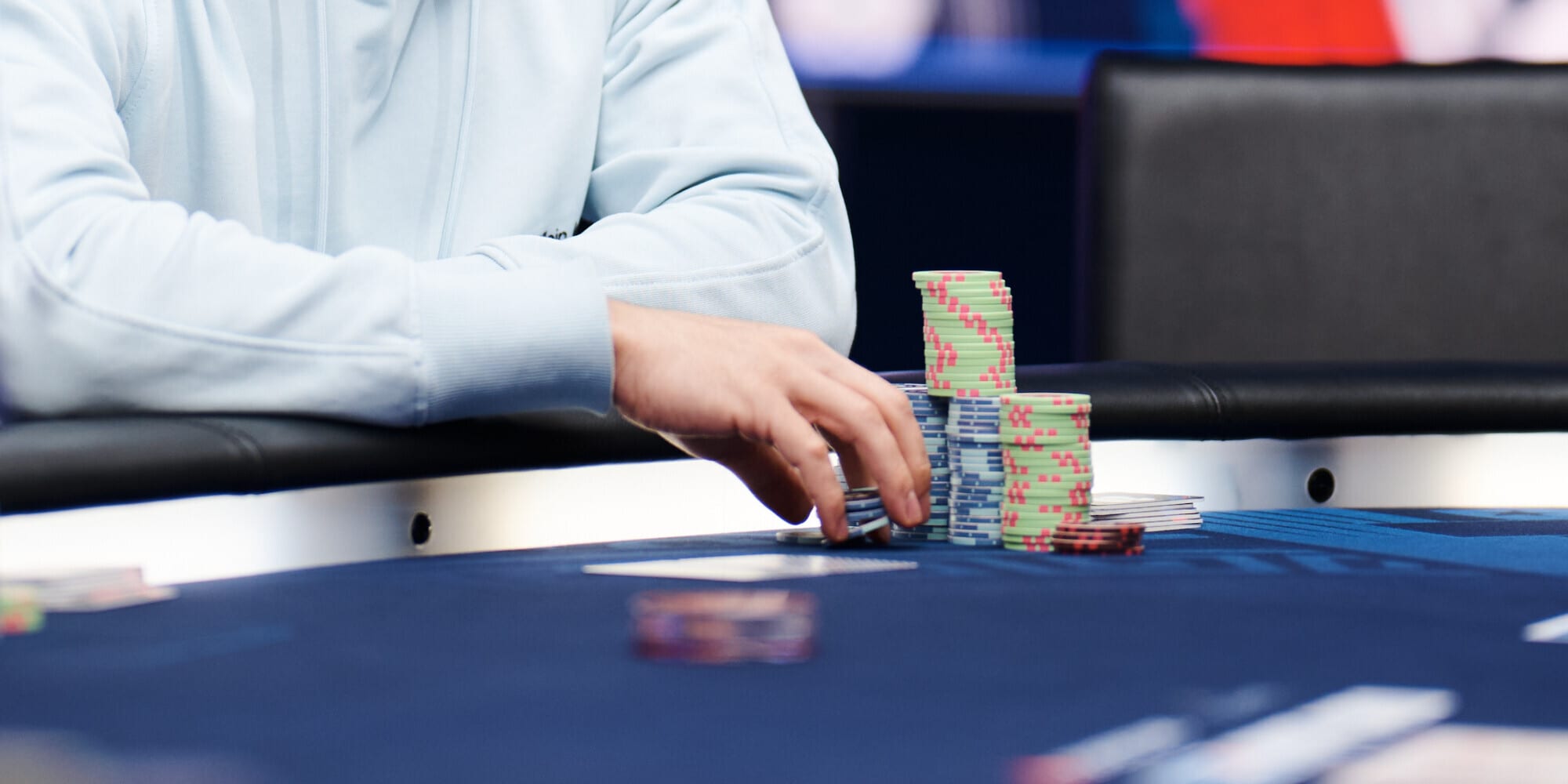 Come funziona lo 'staking' nel poker