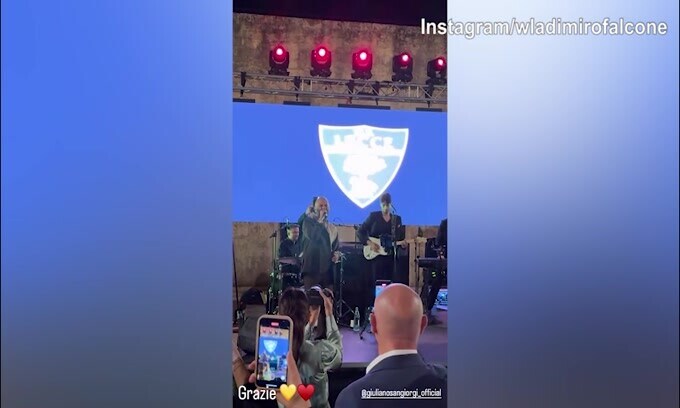 Lecce, festa salvezza con i Negramaro