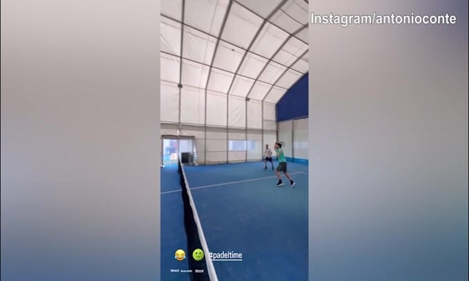 Napoli nel futuro? Conte non ci pensa e gioca a Padel...