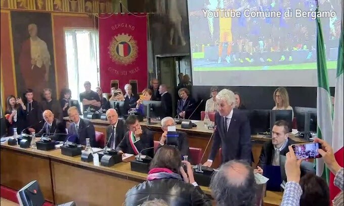 Atalanta premiata in Comune, il pianto di Gasperini