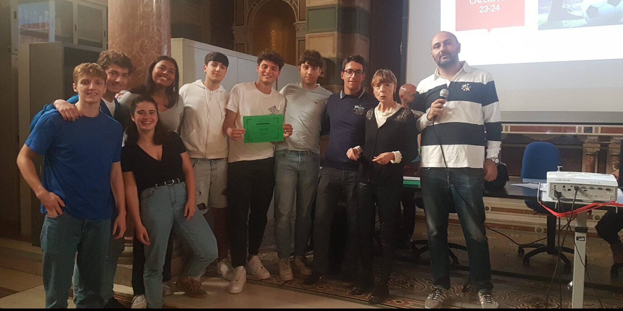 Sport e Scuola: il testimonial Giacomo Costa incontra gli studenti del Leonardo Da Vinci