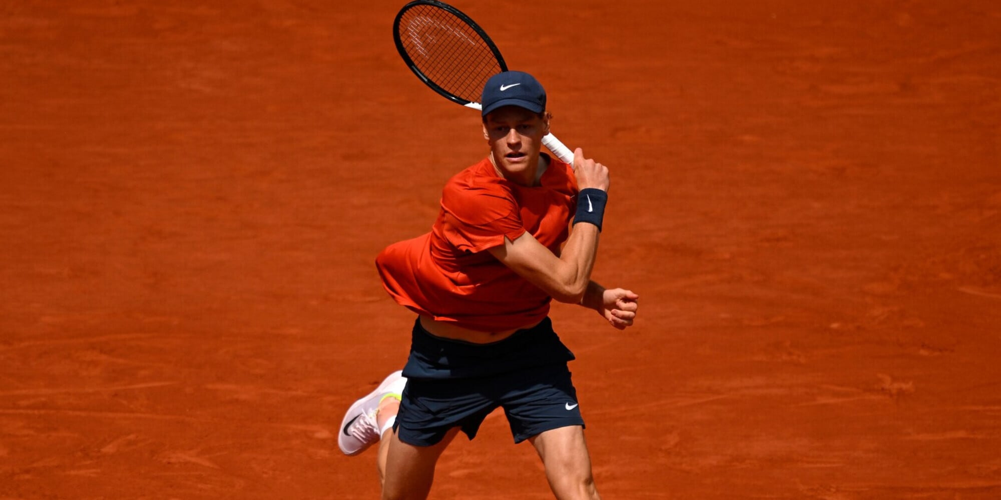 Sinner cannibale, il numero 1 non gli basta: schiantato Dimitrov, è semifinale